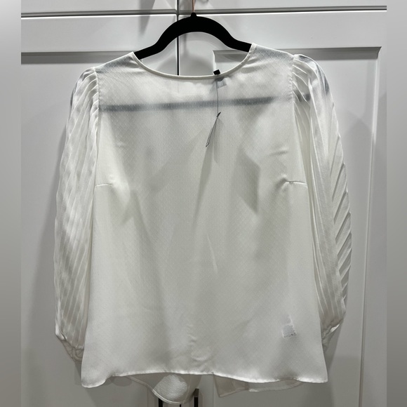 New, never worn- RW&co white, women’s blouse with flowing sleeves - Picture 2 of 8
